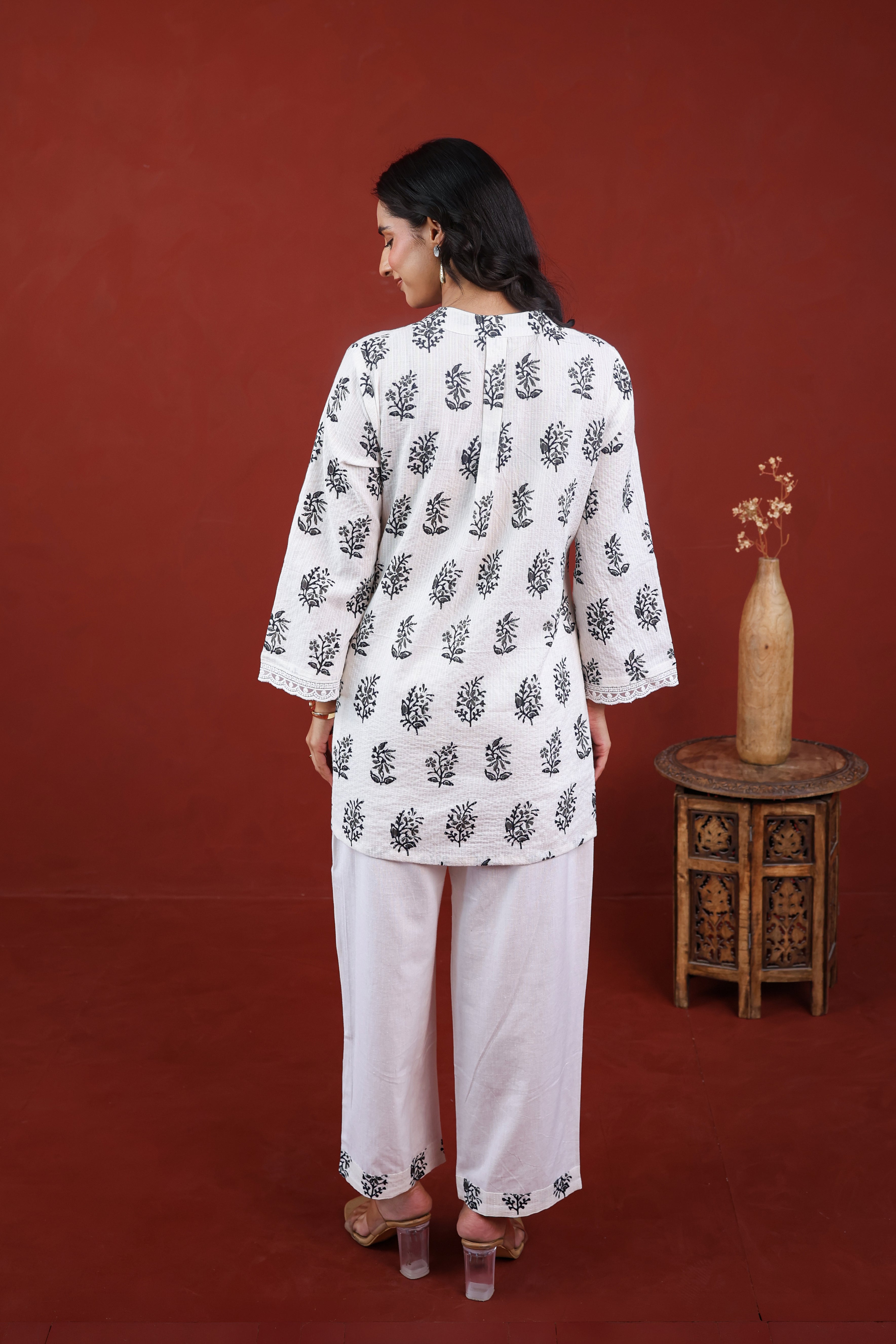 Katha Noor Kurti Set