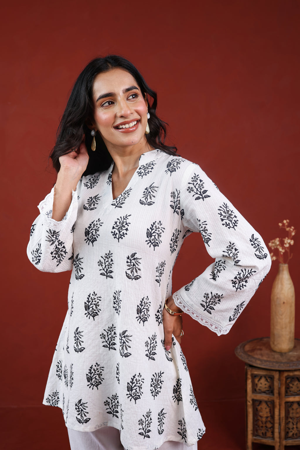 Katha Noor Kurti Set